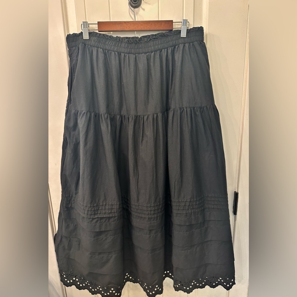 Lands' End Voile Tiered Eyelet Maxi Skirt Black XL - GUC - Picture 2 of 6
